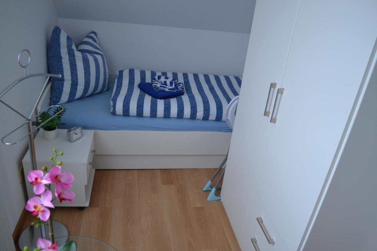 Ferienhaushaelfte Harmonie Wyk auf Föhr Buitenkant foto